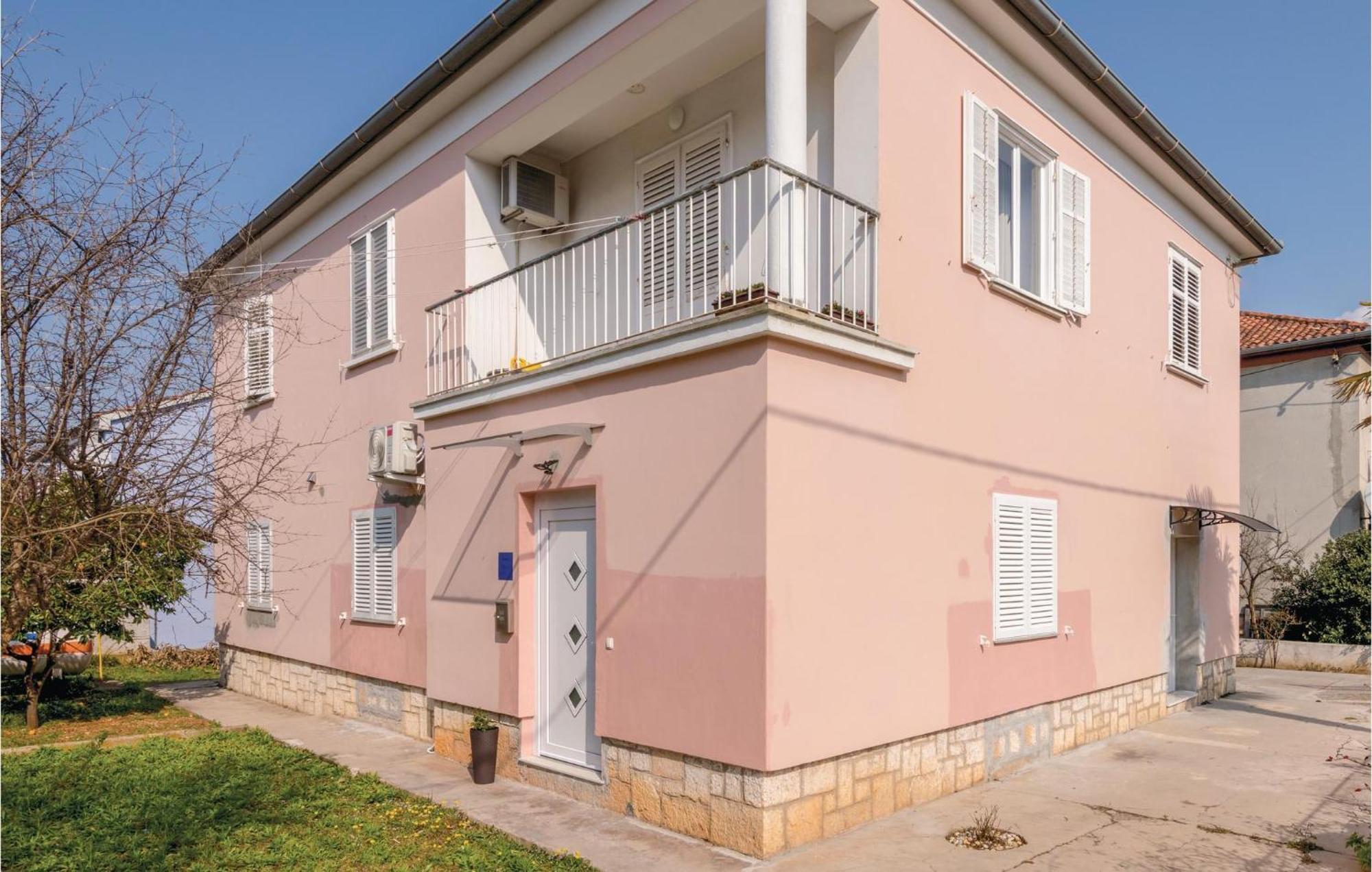1 Bedroom Gorgeous Apartment In Zadar Bagian luar foto